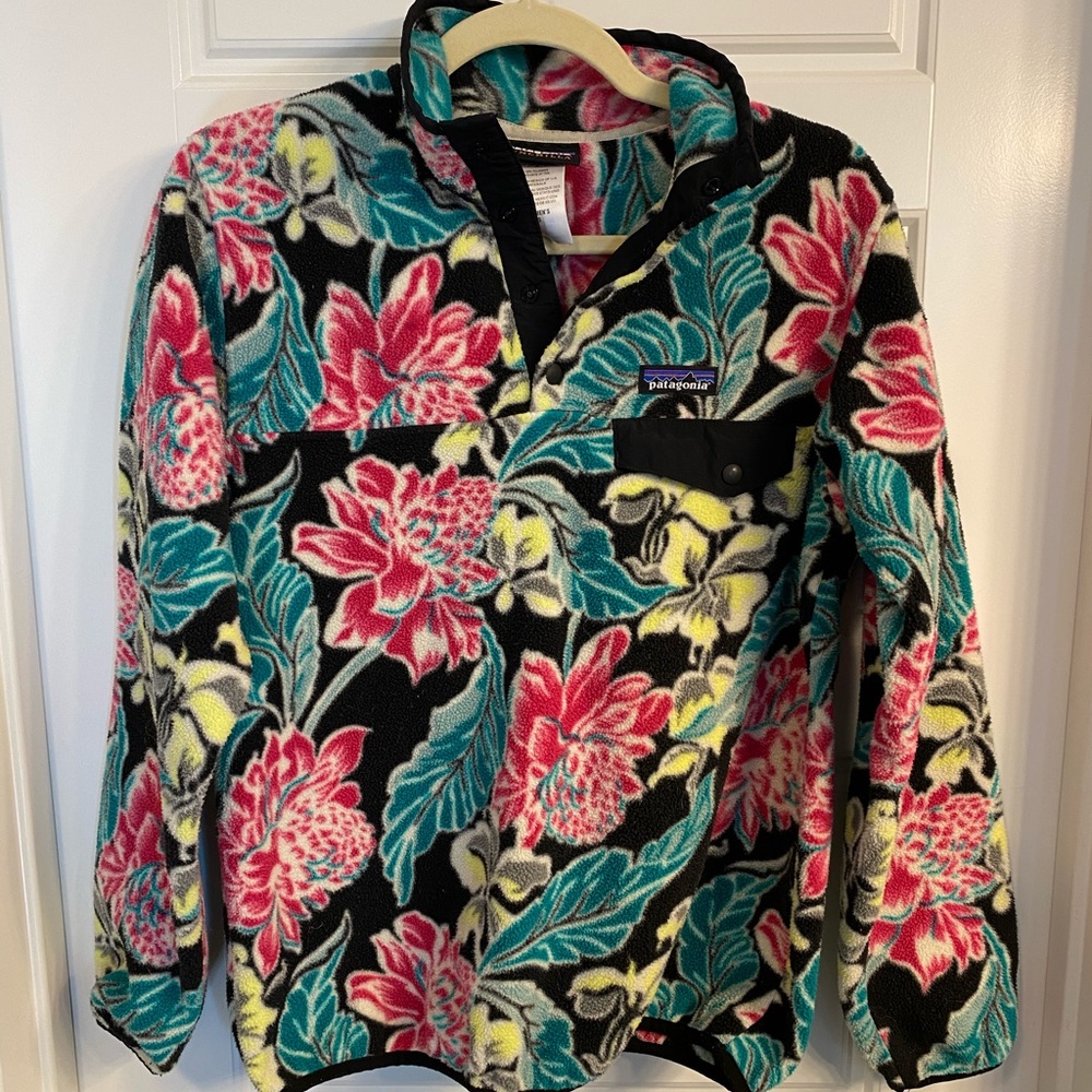 Floral Patagonia Synchilla Pullover